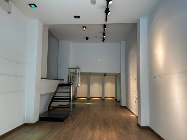 Local comercial en Alquiler en Carrer d'Alloza en Casco Histórico