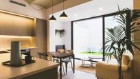 Cuina de Planta baixa en venda en Terrassa amb Aire condicionat i Terrassa
