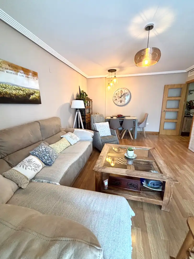 Flat with terrace for sale in Calle Cueva de la Serrana 14, imagen 7