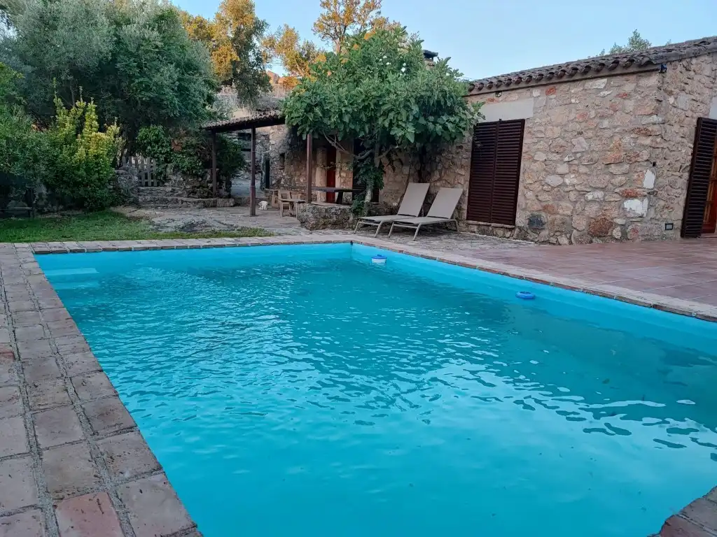 Piscina de Casa o chalet de alquiler en Valencia de Alcántara con Piscina
