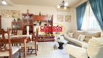 Living room of House or chalet for sale in Coria del Río  with Air Conditioner