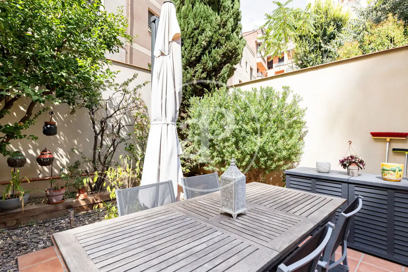 Jardín de Casa o chalet en venta en Barcelona con Aire acondicionado, Calefacción y Terraza
