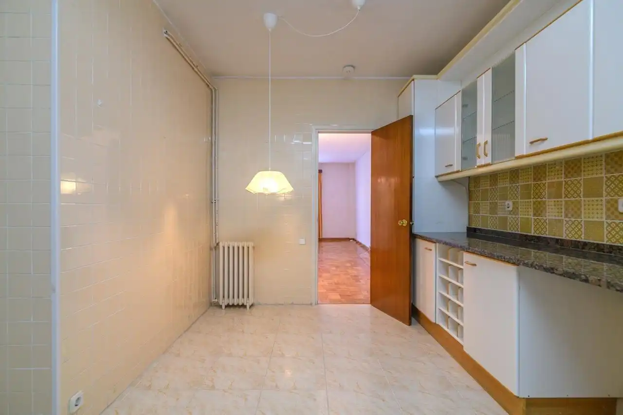 Cocina de Piso en venta en Barcelona con Calefacción y Parquet