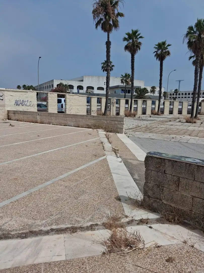 Parking de Local de alquiler en Cádiz