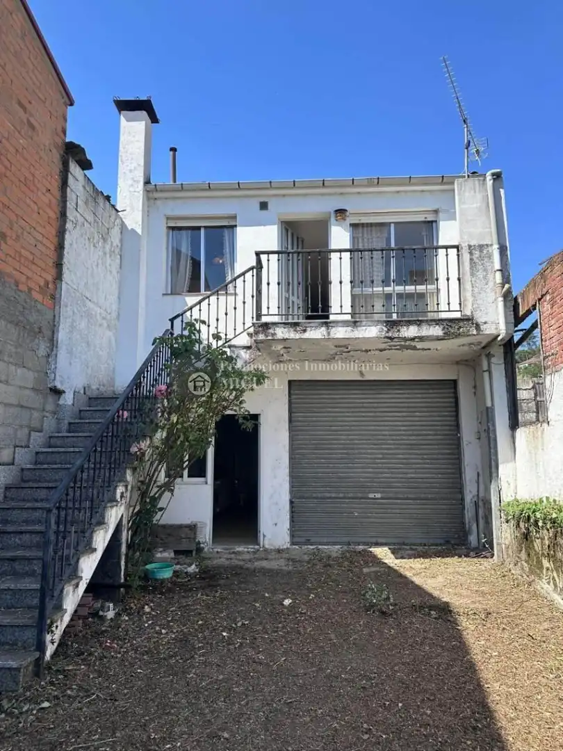 Vista exterior de Casa o xalet en venda en Verín amb Terrassa