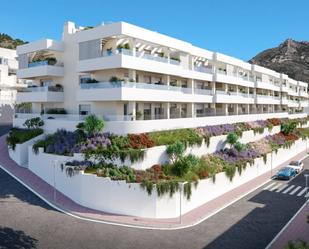 Vista exterior de Apartament en venda en Benalmádena amb Terrassa i Piscina comunitària