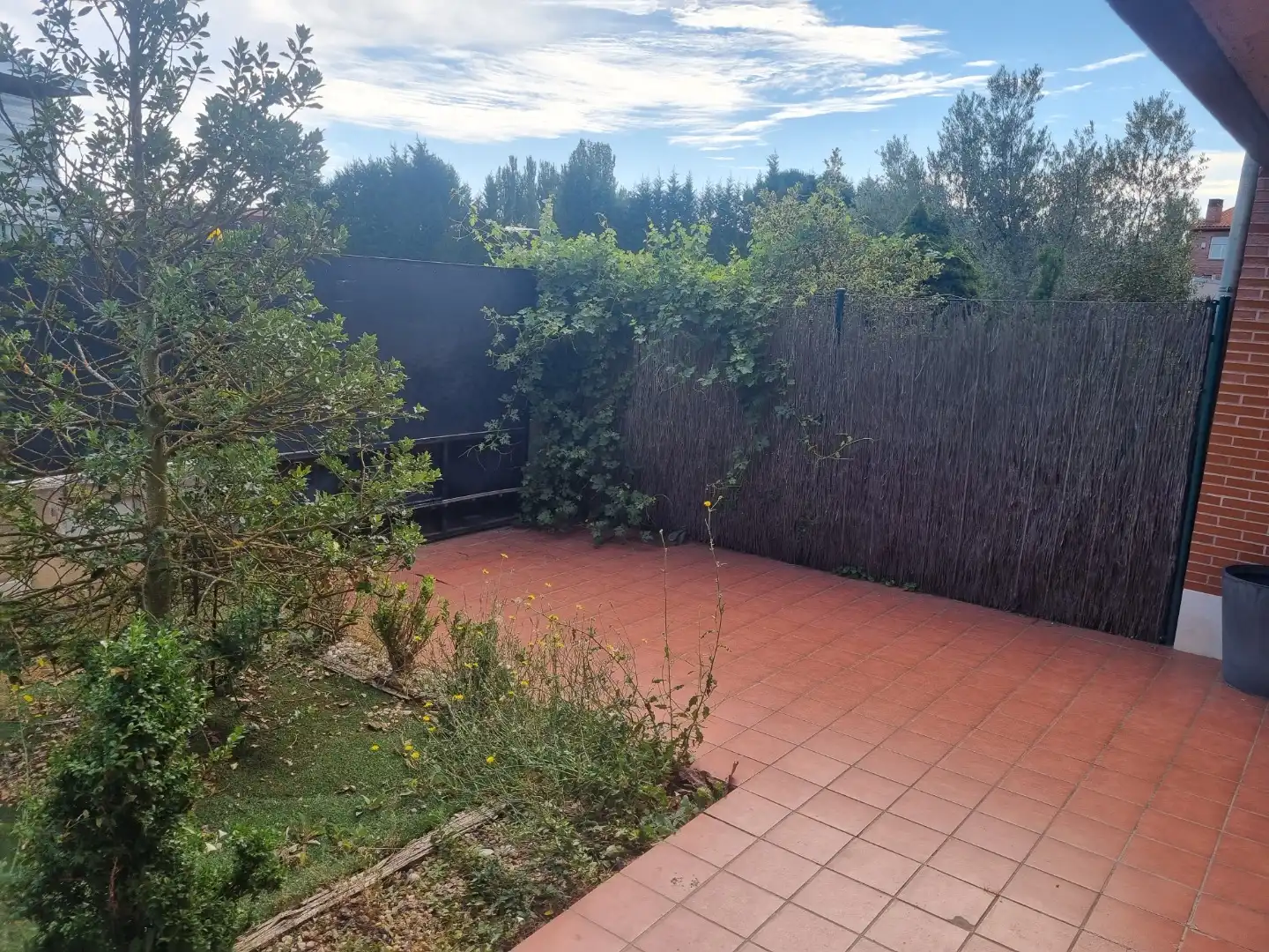 Terrassa de Casa adosada en venda en Castrillo del Val amb Calefacció, Jardí privat i Terrassa