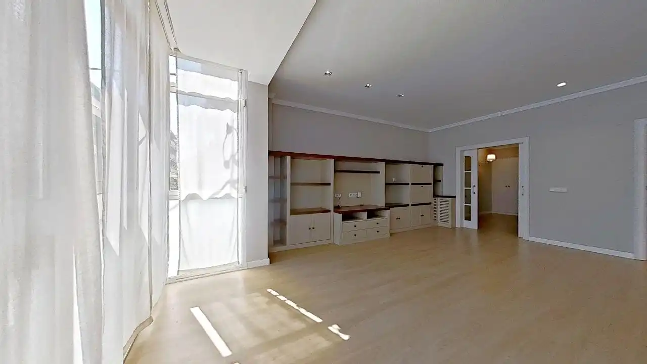 Sala de estar de Piso en venta en Barcelona con Aire acondicionado, Calefacción y Amueblado