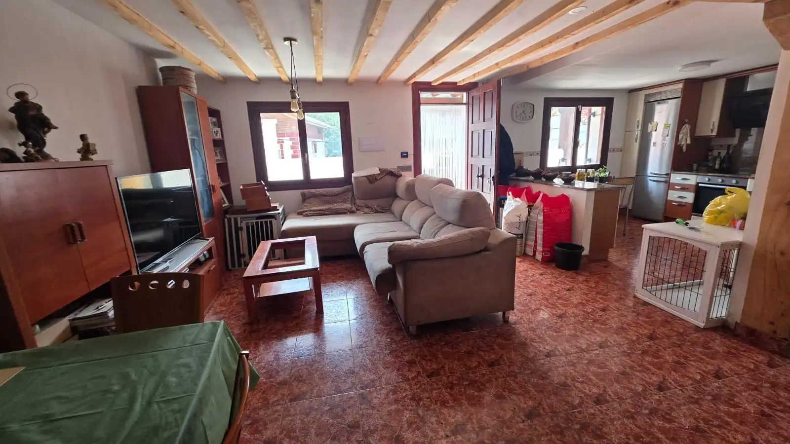 Sala de estar de Casa o chalet en venta en Castro-Urdiales con Calefacción y Jardín privado