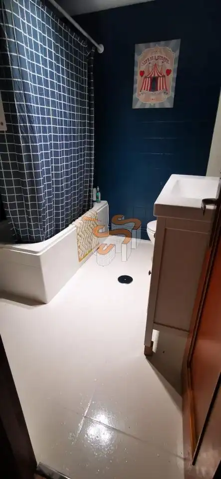 Baño de Dúplex en venta en Ferrol con Calefacción, Parquet y Trastero