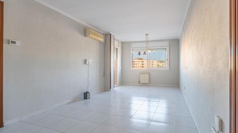 Foto 4 de Piso en venta en Carrer de L'alcalde Segimon, 16, Mestral, Reus