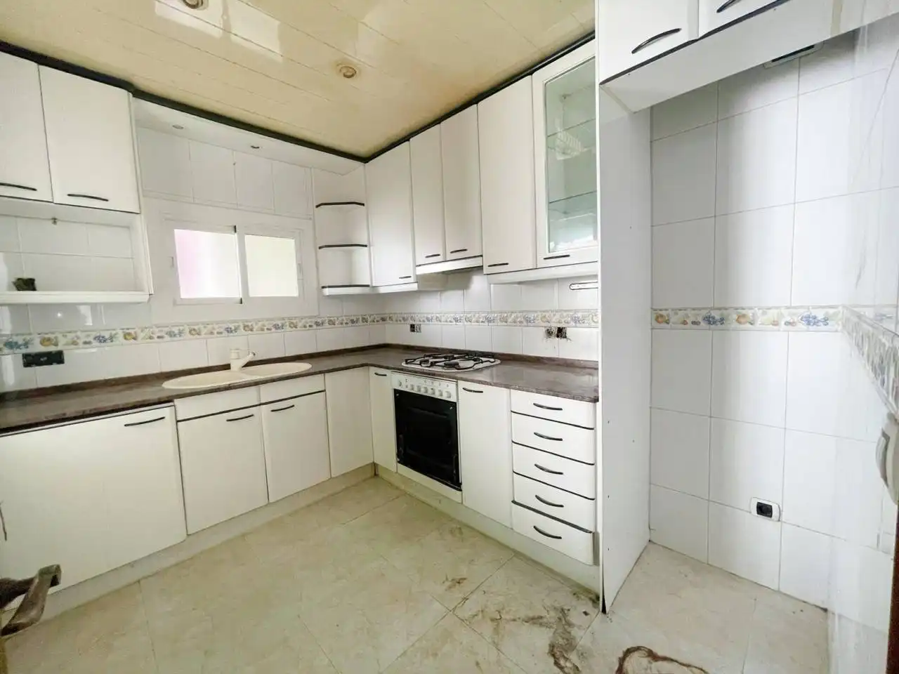 Küche von Wohnung zum Verkauf in Cerdanyola del Vallès mit Heizung und Balkon