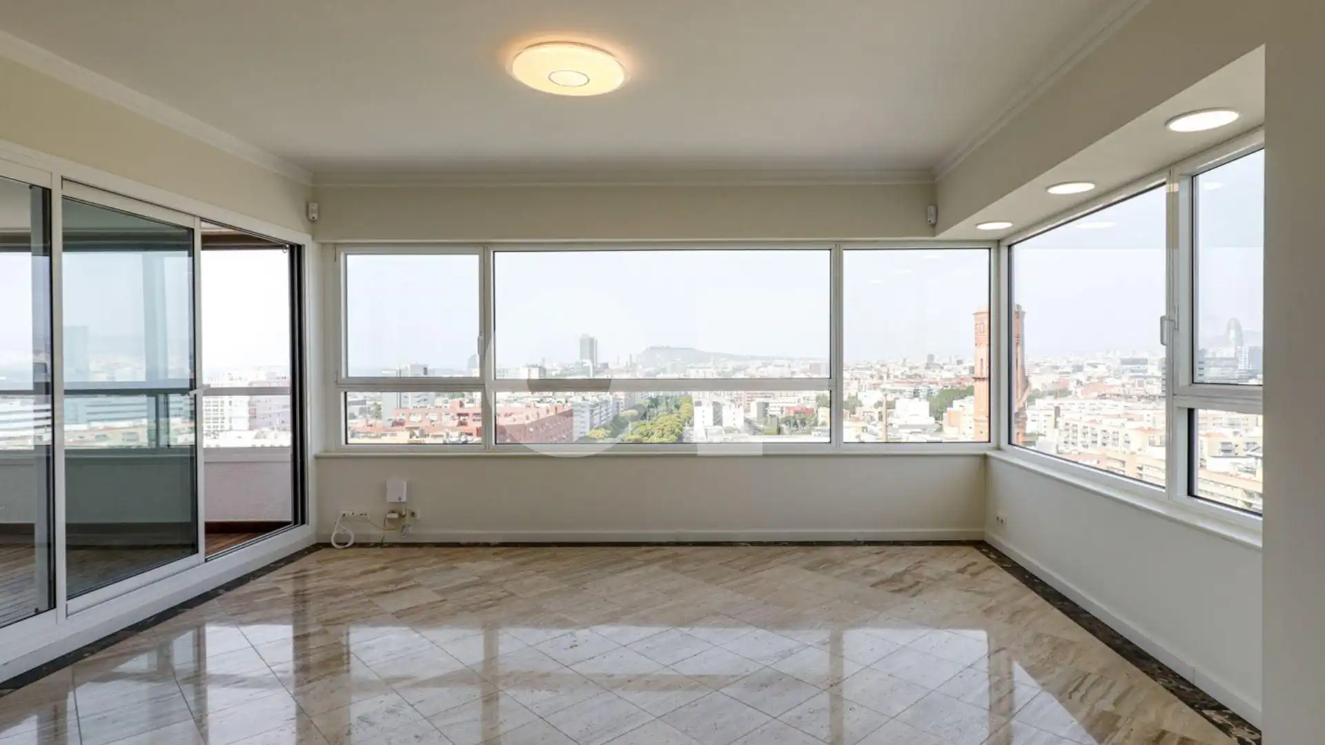Wohnzimmer von Wohnungen zum Verkauf in Barcelona mit Heizung, Terrasse und Abstellraum