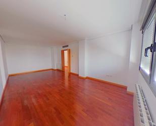 Sala d'estar de Pis en venda en  Córdoba Capital amb Aire condicionat, Calefacció i Piscina