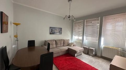 Foto 2 de Apartamento de alquiler en Calle Gil y Carrasco, Centro Ciudad, León Capital