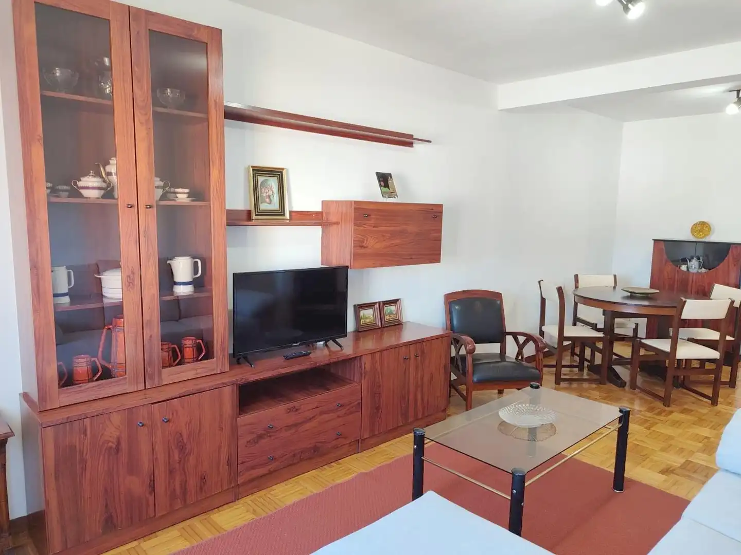 Living room of Flat for rent in Oviedo   with Heating and Furnished