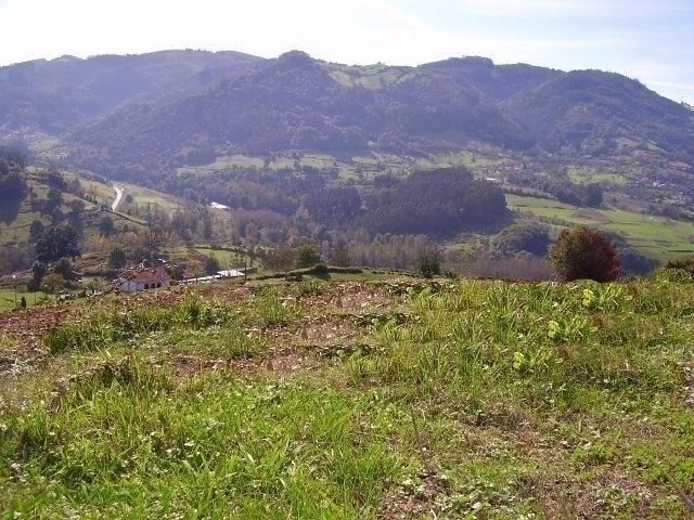 Residencial en venda en Candamo