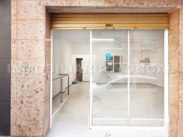 Local comercial en alquiler en Avinguda del Parc 31
