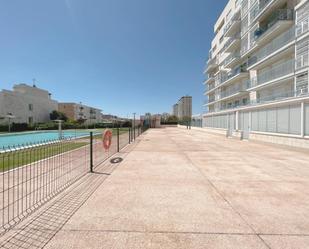 Piscina de Apartament de lloguer en El Puig de Santa Maria amb Aire condicionat, Terrassa i Balcó