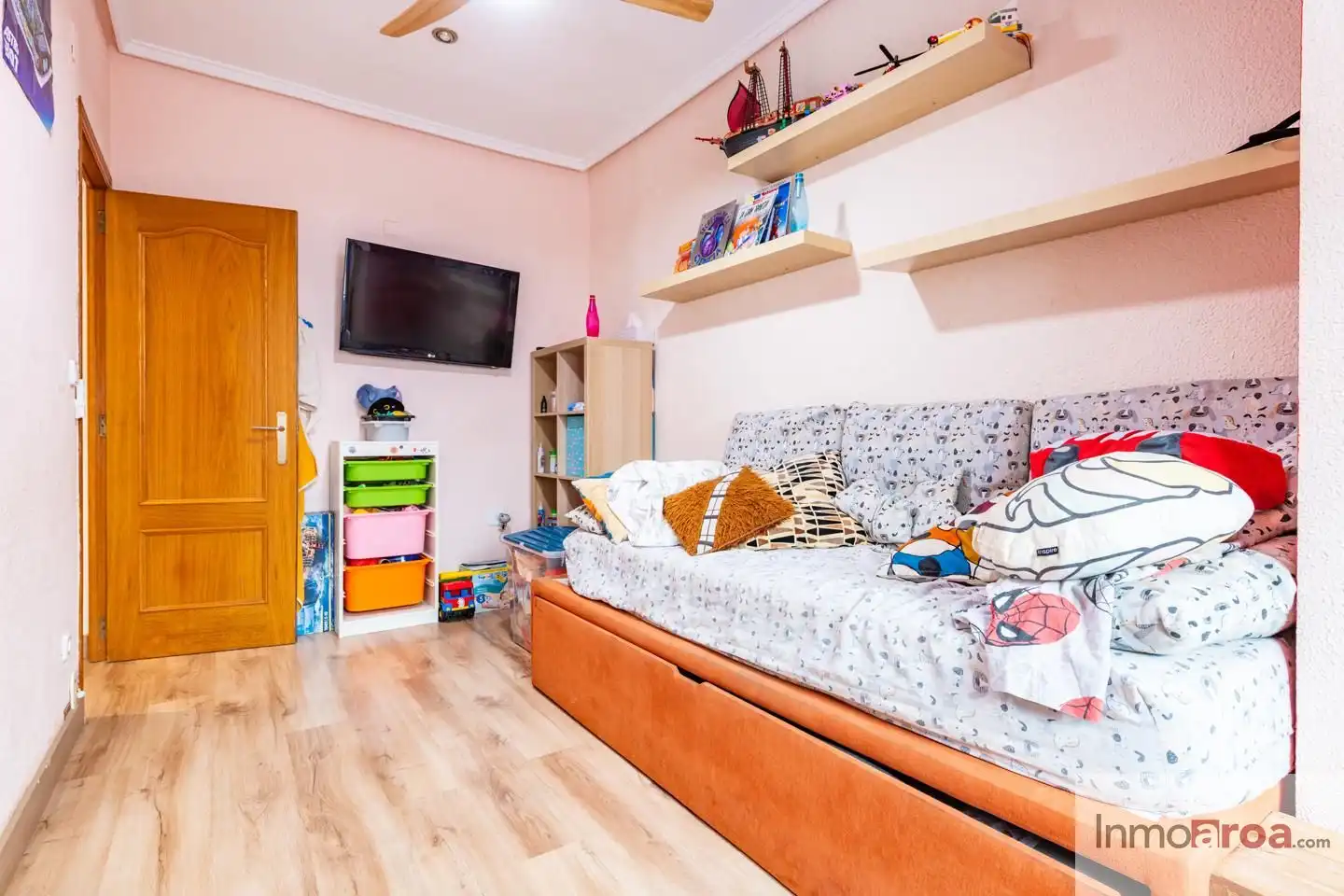 Habitación de Piso en venta en L'Eliana con Calefacción y Balcón