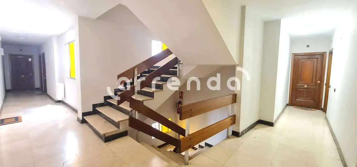 Piso de alquiler en Del Amor De Dios, Cortes - Huertas