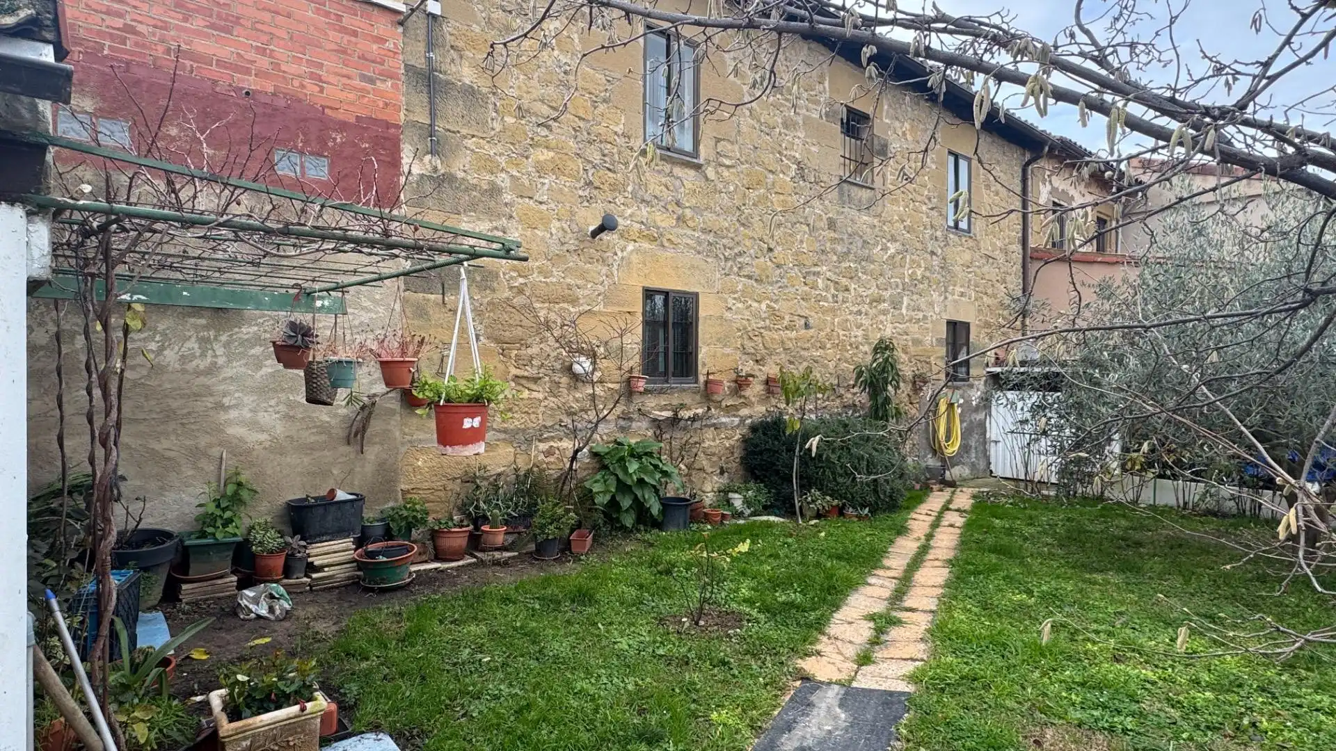 Jardín de Finca rústica en venta en Baños de Rioja con Calefacción, Jardín privado y Terraza