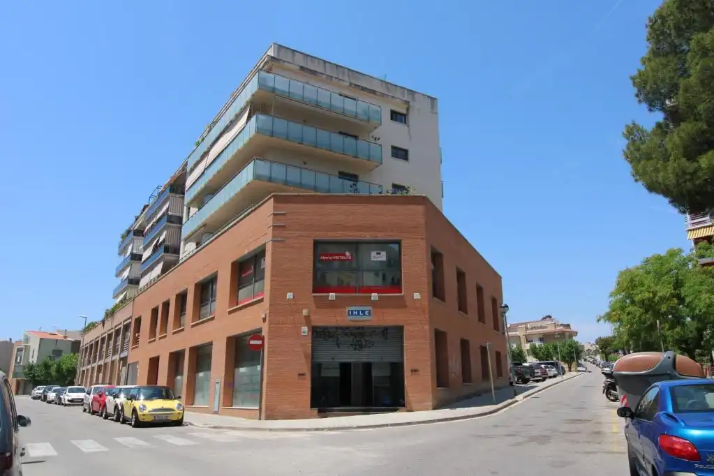 Local comercial en venda a c/ olerdola