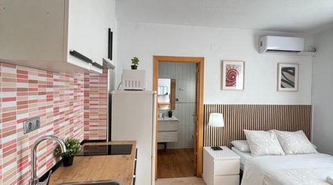 Foto 2 de Estudio de alquiler en Arapiles, Madrid Capital