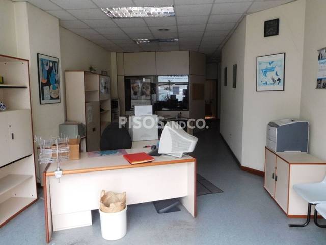 Local comercial en Alquiler en Calle Industrial en Falperra - Santa Lucía