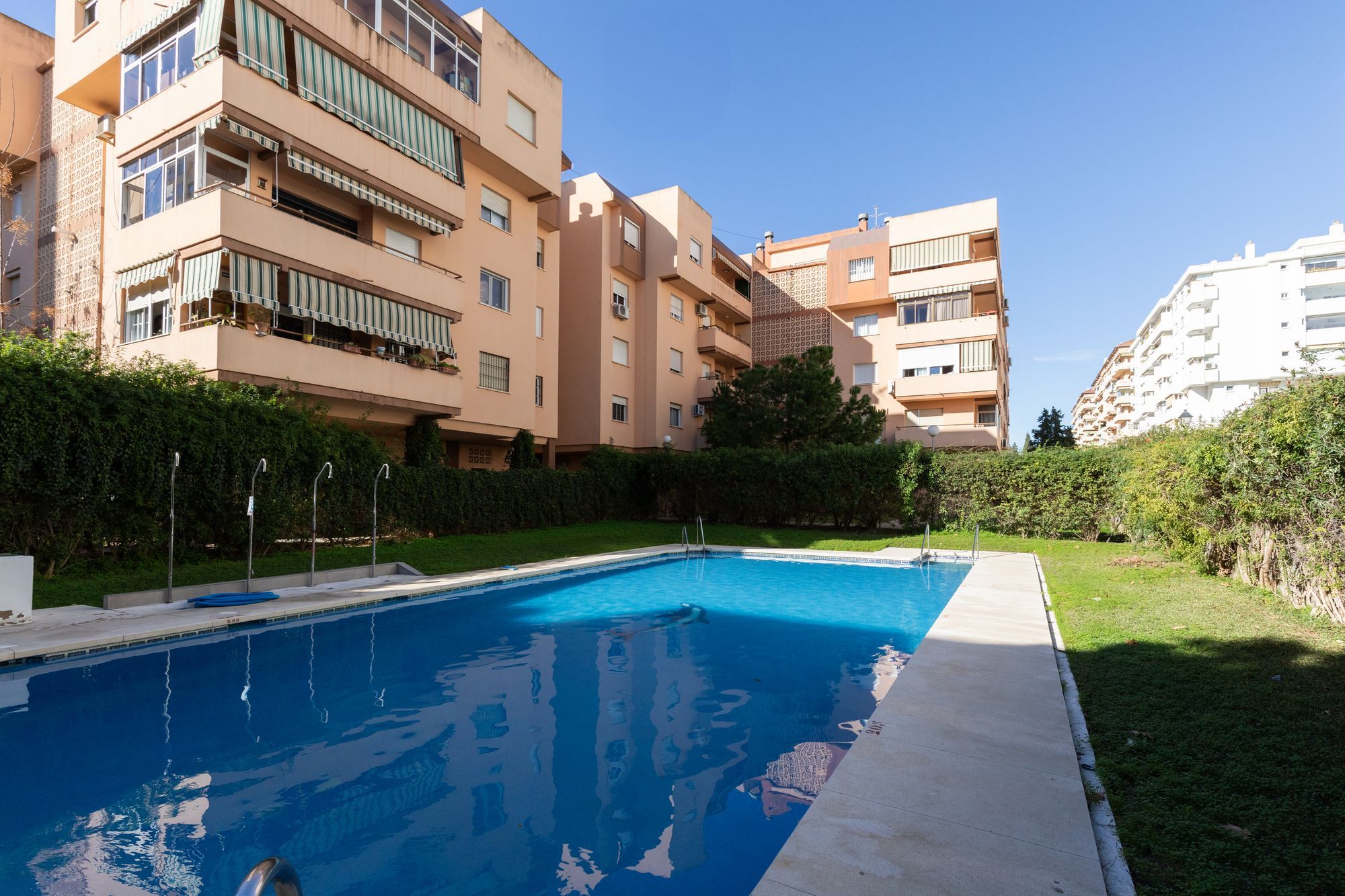 Piscina de Apartament en venda en Fuengirola amb Terrassa i Balcó