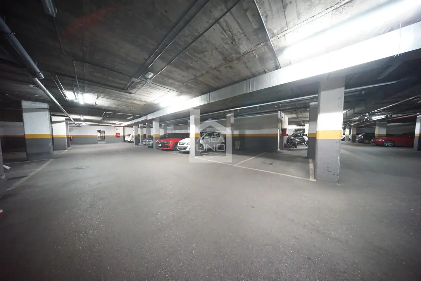 Parkplatz von Wohnung zur Miete in Alcorcón mit Klimaanlage, Heizung und Parkett