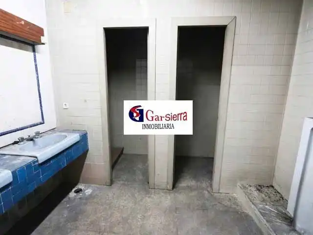 Badezimmer von Lagerraum zum Verkauf in Leganés