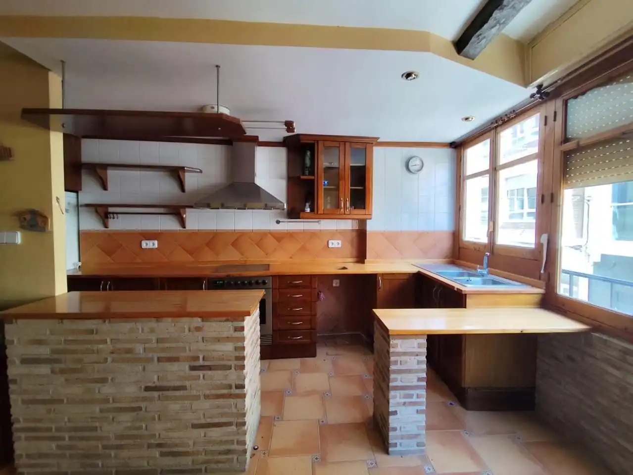 Cuina de Casa adosada en venda en Castalla amb Aire condicionat, Calefacció i Terrassa
