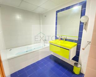 Bathroom of Apartment for sale in Benifaió