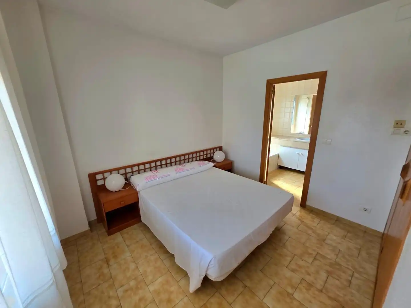 Bedroom of Apartments for sale in Benicasim / Benicàssim  with Air Conditioner, Terrace and Storage room