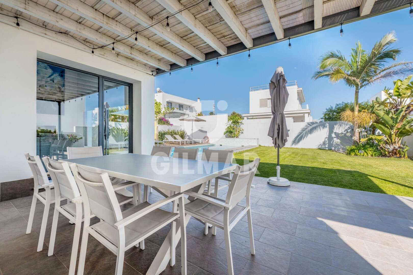 Garden of House or chalet for sale in Conil de la Frontera  with Air Conditioner, Heating and Private garden