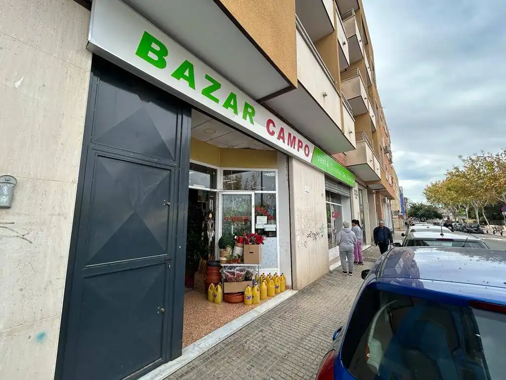 Locale commerciale in vendita a Aspe Centro