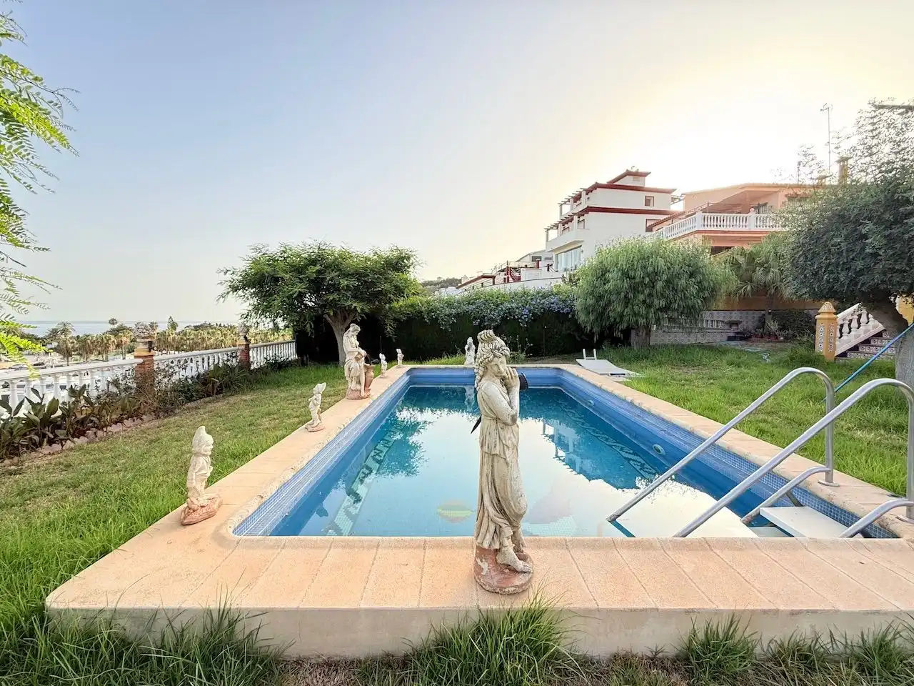 Detached house with pool for sale in Almayate, imagen 9