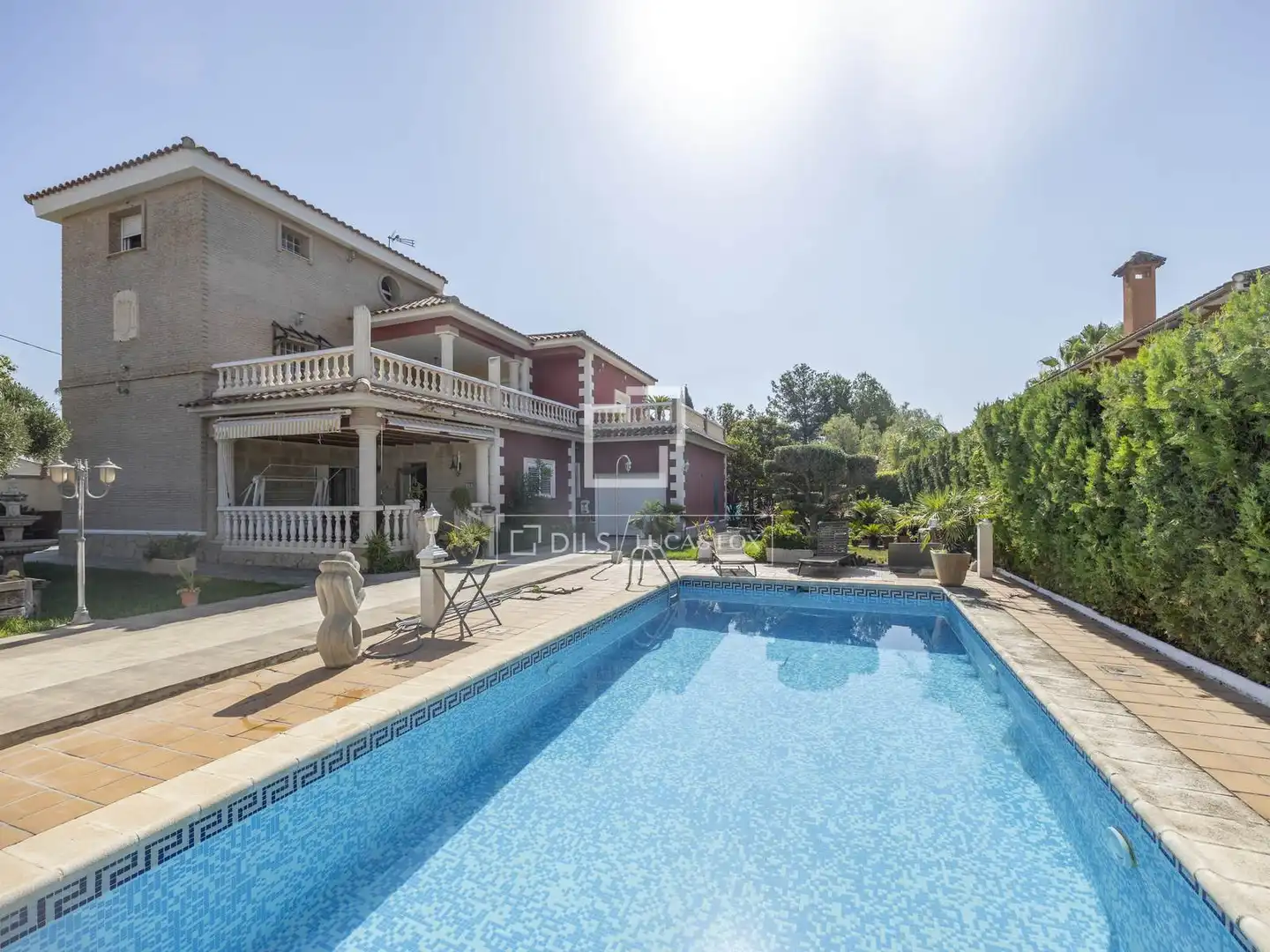 Exterior view of Houses for sale in La Pobla de Vallbona  with Air Conditioner, Heating and Private garden