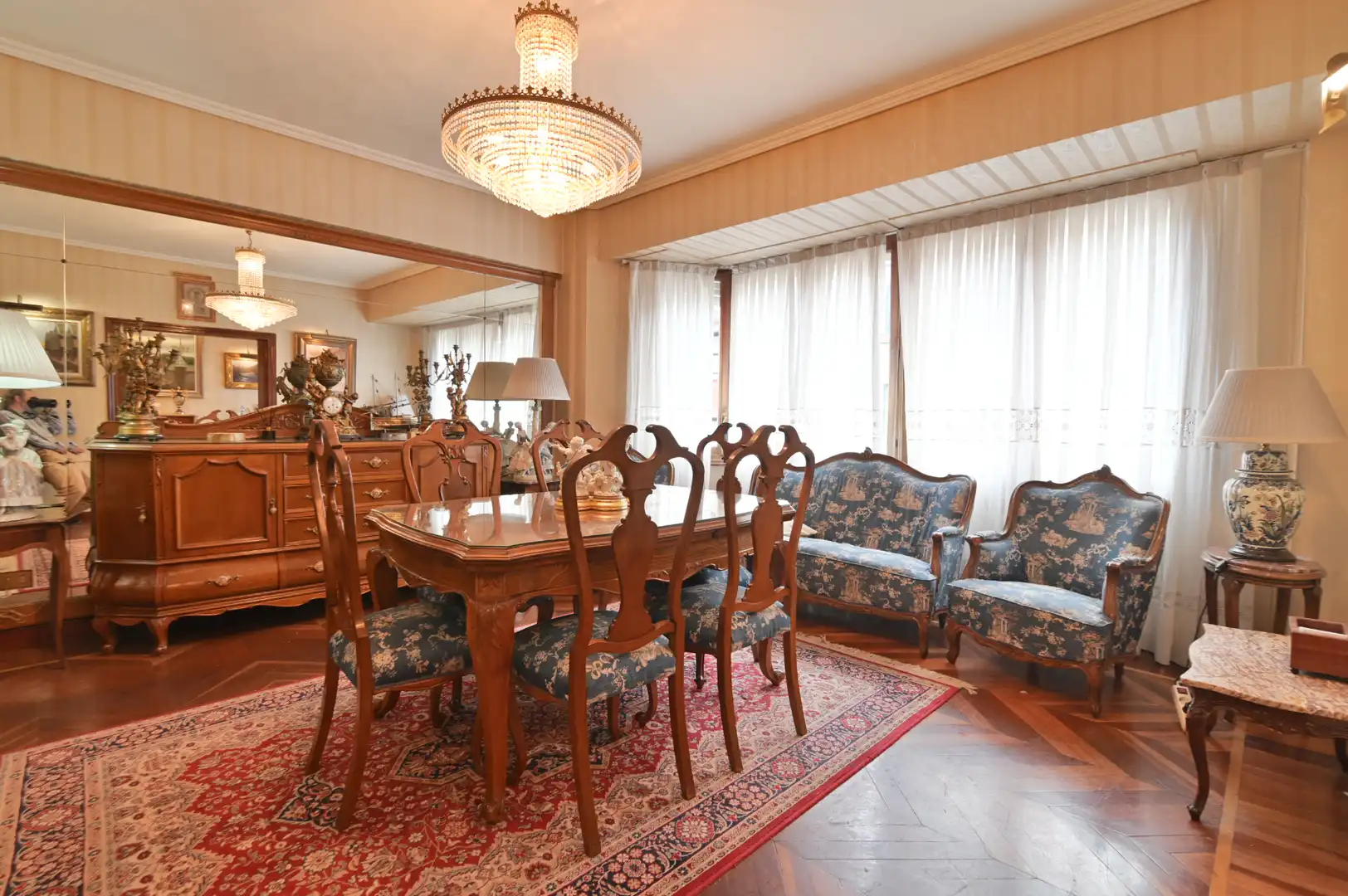 Comedor de Piso en venta en Bilbao  con Calefacción y Balcón