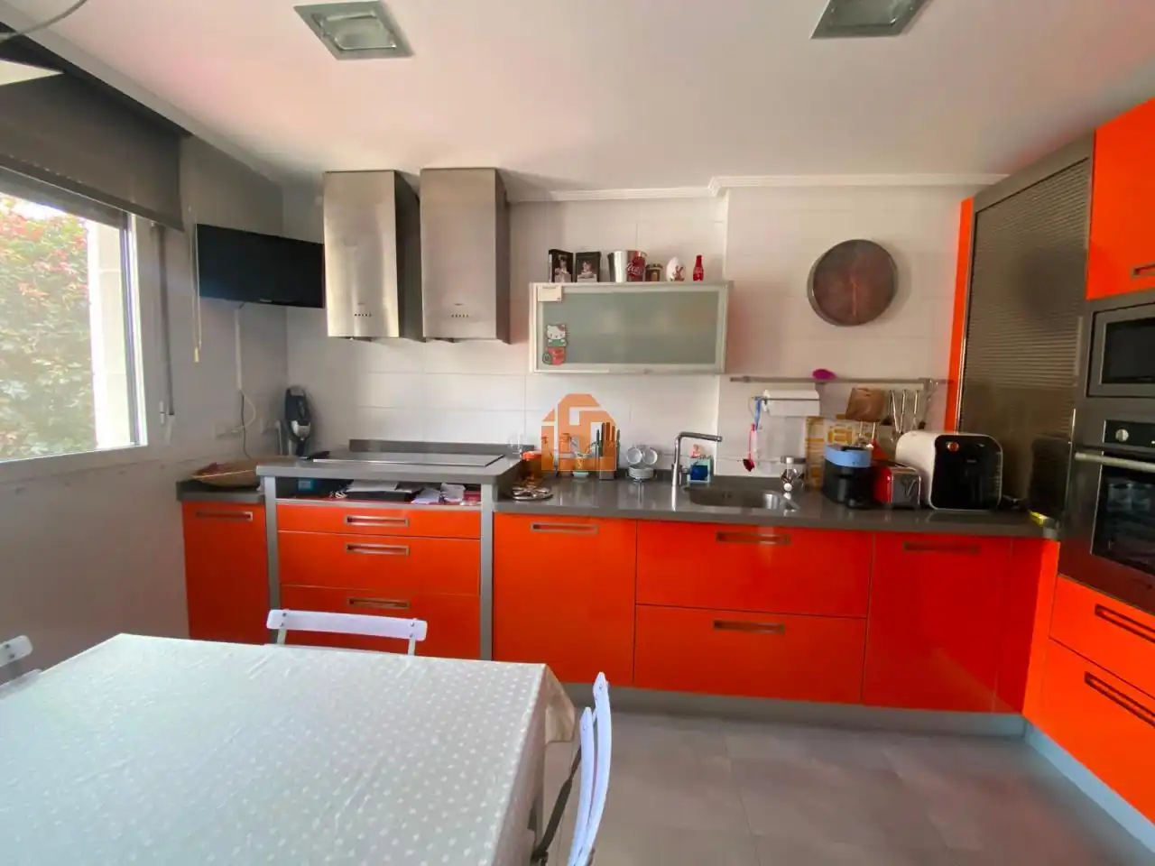Cocina de Casa adosada en venta en San Andrés del Rabanedo con Calefacción, Jardín privado y Trastero