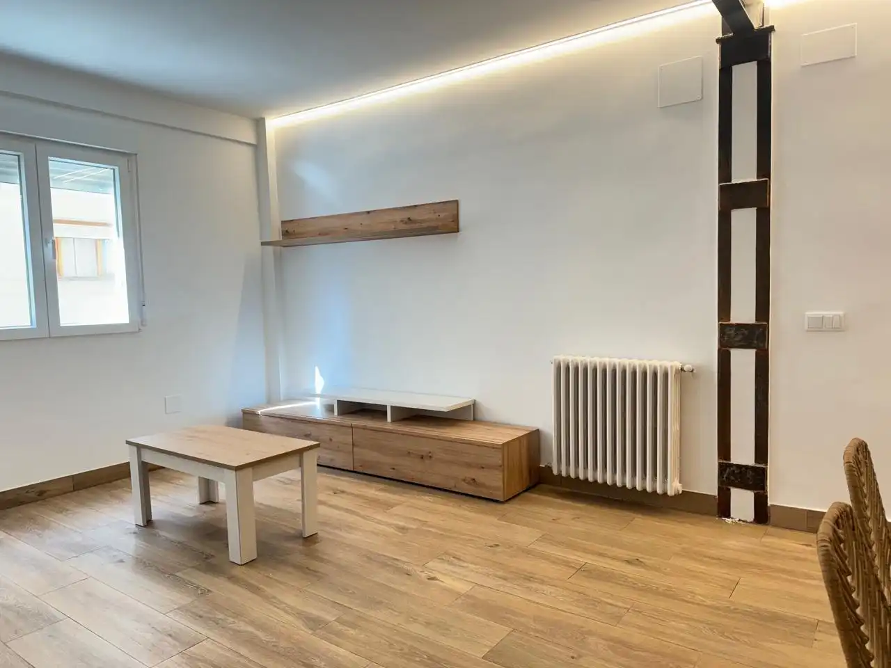 Sala de estar de Piso para compartir en Segovia con Calefacción, Terraza y Amueblado