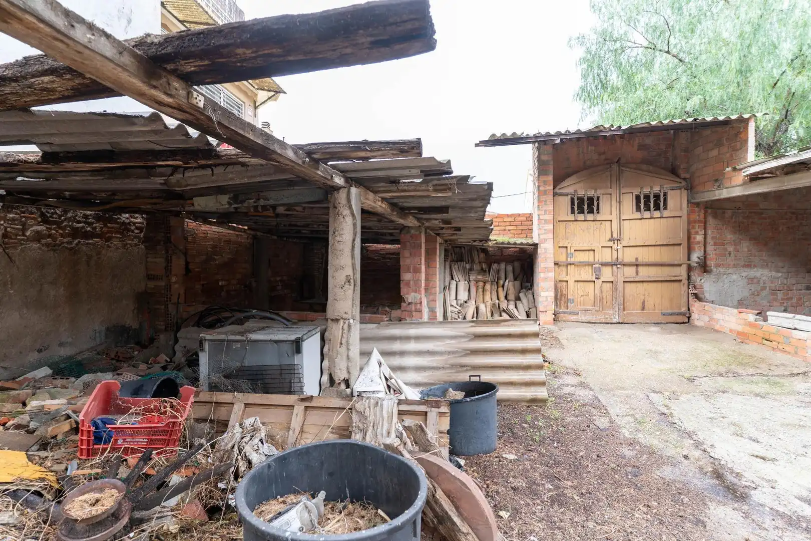 Vista exterior de Casa o xalet en venda en Sant Vicenç Dels Horts amb Jardí privat