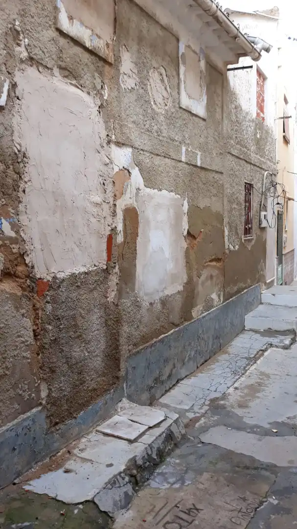 Vista exterior de Casa adosada en venta en Hellín
