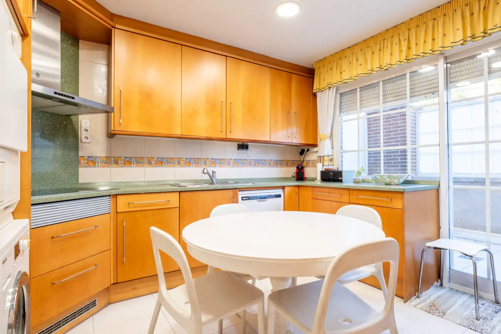 Kitchen of Detached homes for sale in Zaragoza  with Air Conditioner, Heating and Community pool