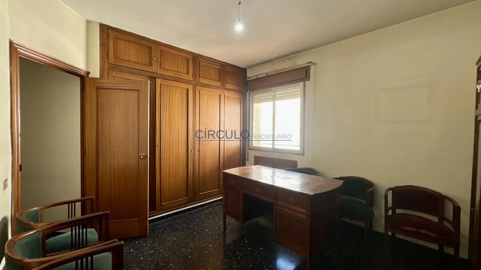Wohnung zum Verkauf in Lorca mit Terrasse, Abstellraum und Balkon