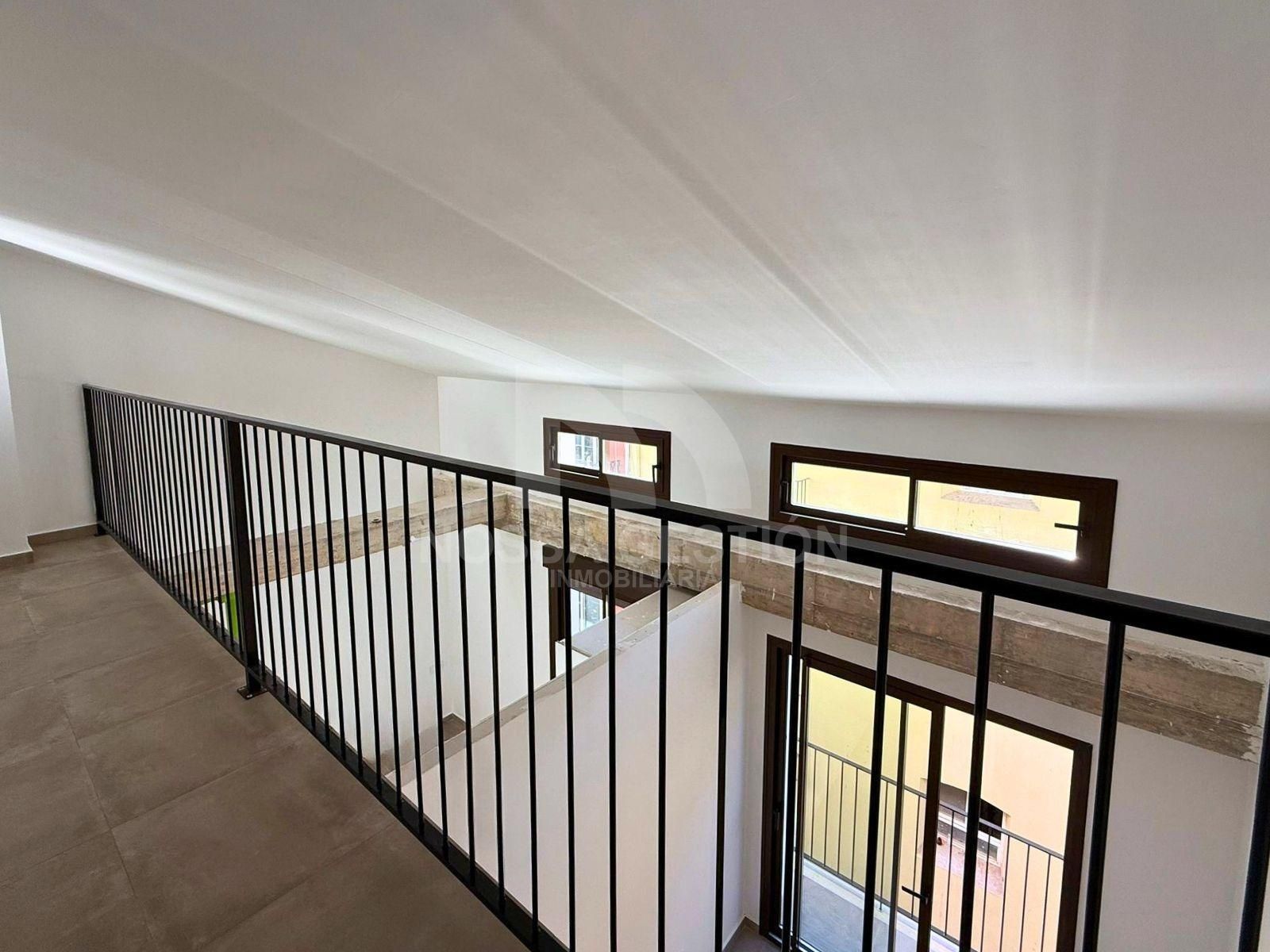 Terrassa de Dúplex de lloguer en  Valencia Capital amb Aire condicionat i Balcó