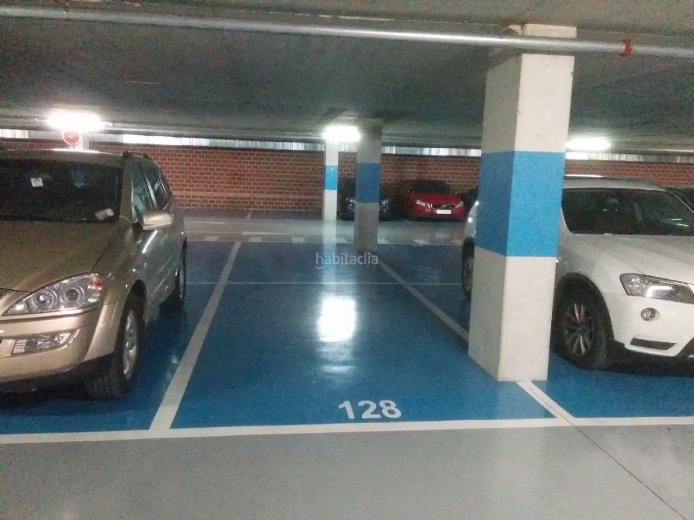 Aparcament de lloguer a Calle Cronista Carlos Valcárcel 6