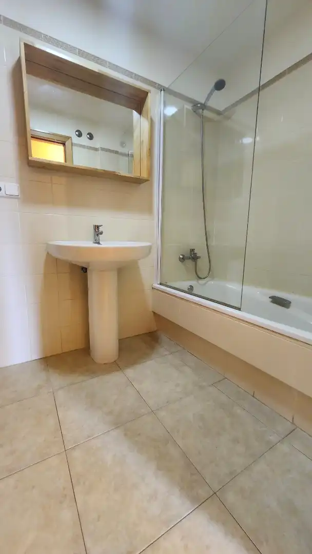 Baño de Piso en venta en Miño con Calefacción, Jardín privado y Trastero