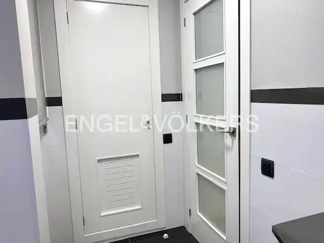 Flat for rent in Paterna  with Air Conditioner, Heating and Storage room